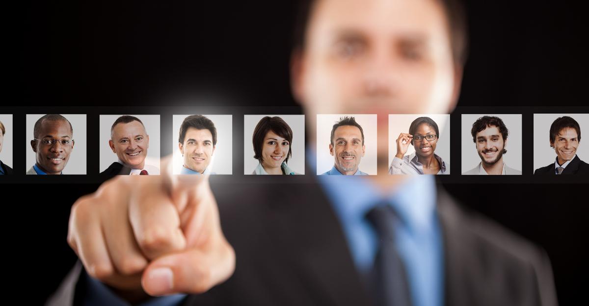 Empresas que contratam o ano inteiro